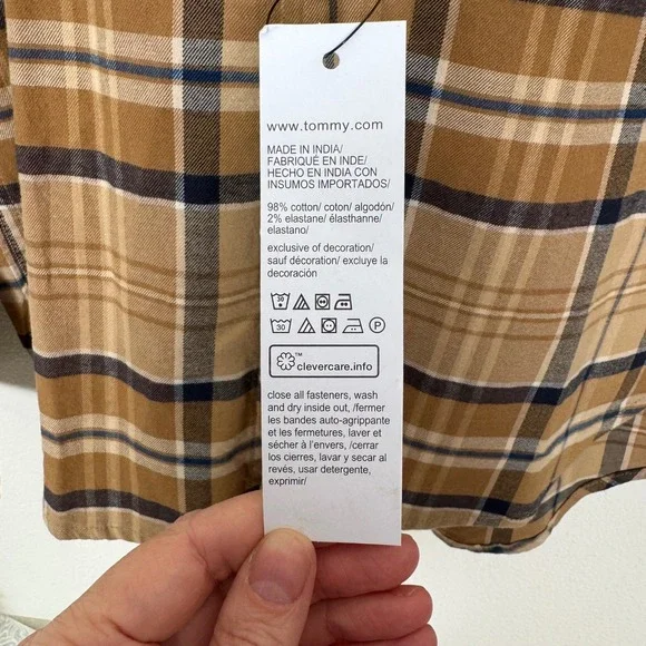 NWT Tommy Hilfiger Classic Fit Plaid Button Flannel Shirt Tan Navy Prep Grunge S - Picture 4 of 5
